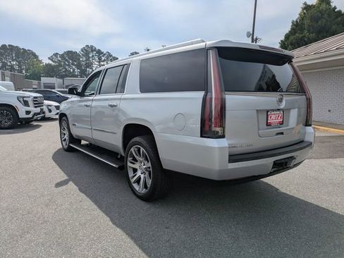 Used 2015 Cadillac Escalade ESV Premium AWD/4WD image 6