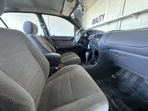 Used 1995 Toyota Corolla DX image 19