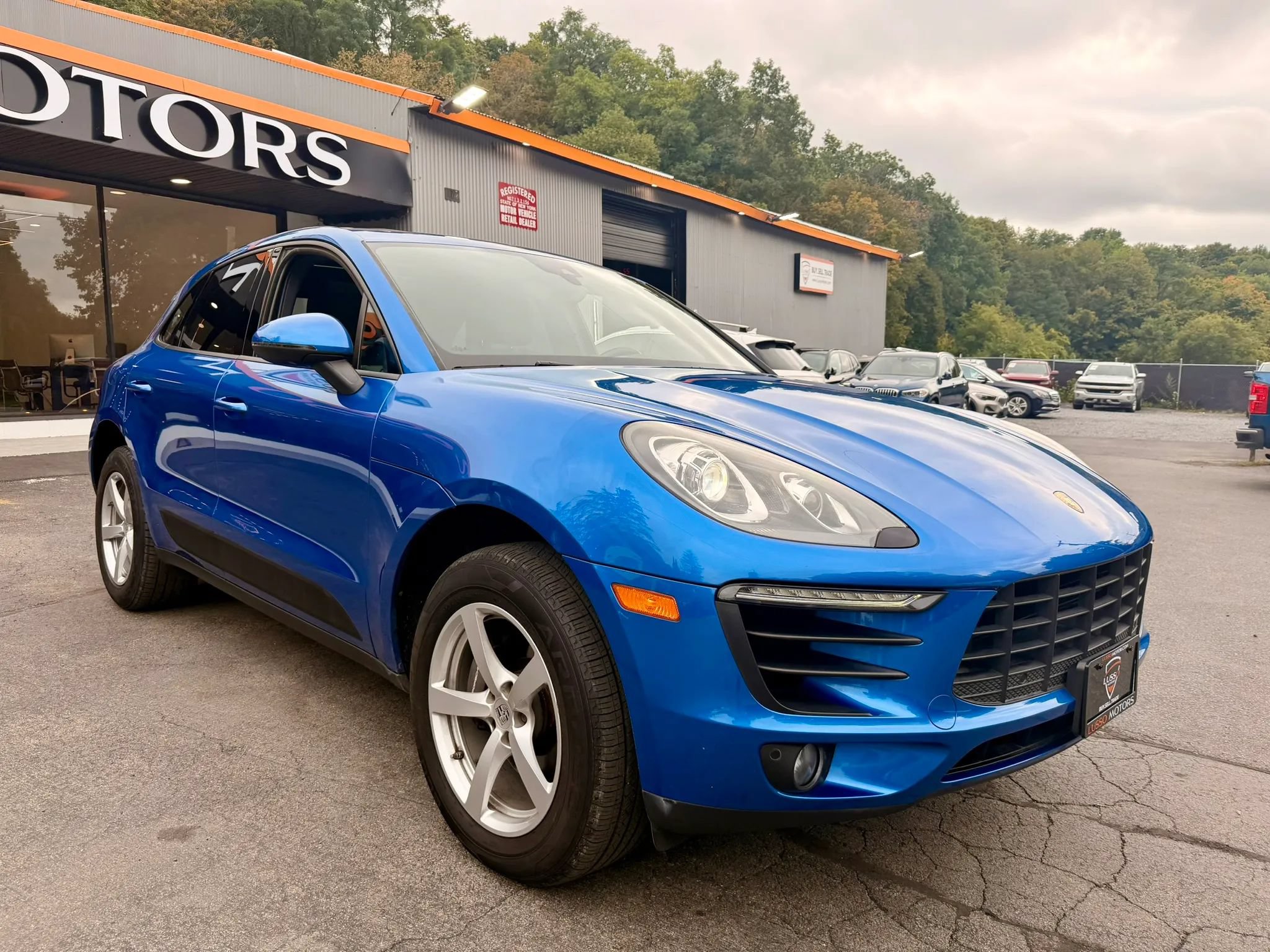 Used 2017 Porsche Macan AWD/4WD image 10