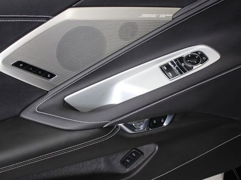 Used 2023 Chevrolet Corvette Stingray Preferred Cpe w/ 2LT image 19