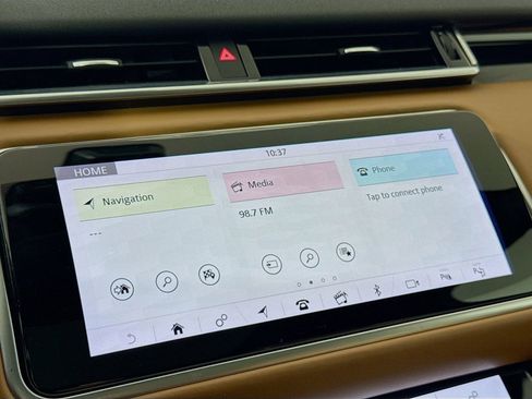 Used 2018 Land Rover Range Rover Velar AWD/4WD image 17