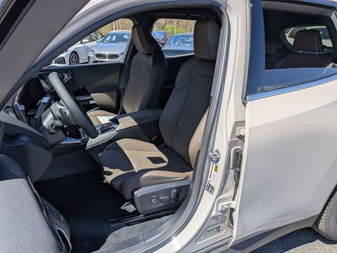 New 2026 BMW X3 xDrive30 w/ Premium Package AWD/4WD image 8