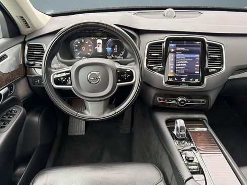 Used 2018 Volvo XC90 T8 Momentum w/ Convenience Package image 26