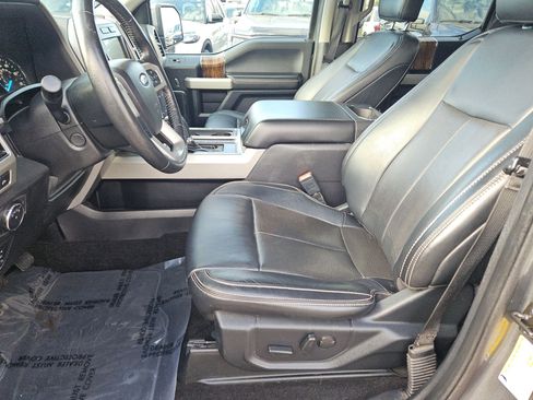 Used 2019 Ford F150 Lariat w/ Equipment Group 502A Luxury image 17