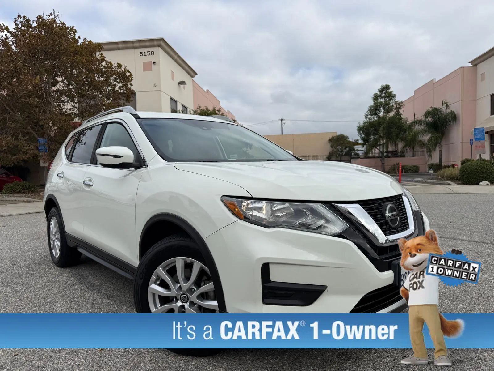 Used 2020 Nissan Rogue SV AWD/4WD image 1