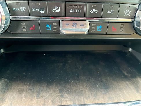 Used 2022 Ford F150 Lariat AWD/4WD image 20