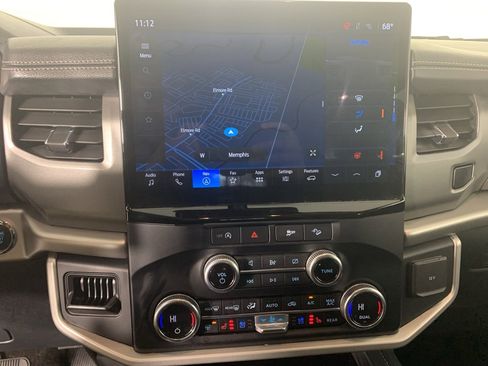 Used 2023 Ford Expedition Max XLT image 25