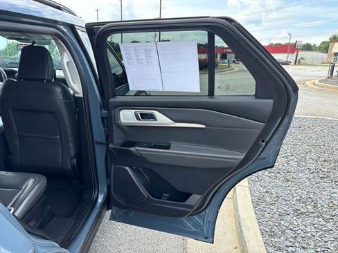 Certified 2025 Ford Explorer Active w/ Active Comfort Package RWD image 24