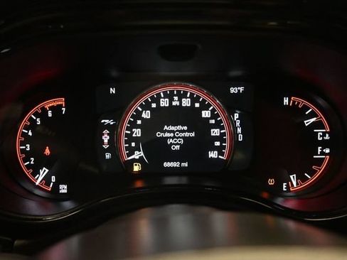 Used 2023 Dodge Durango R/T AWD/4WD image 5