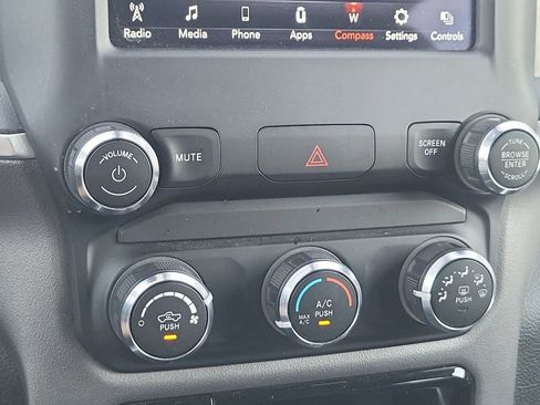 Used 2021 RAM 1500 Big Horn AWD/4WD image 41