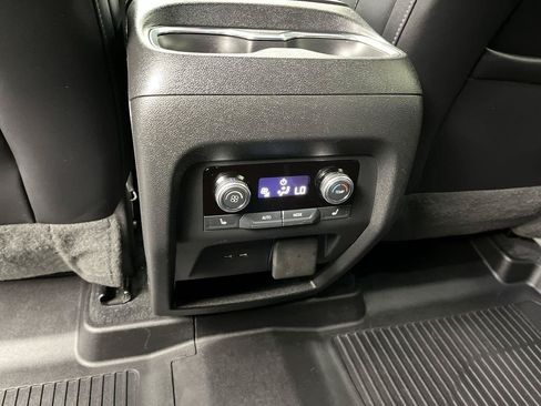 Certified 2024 GMC Acadia Elevation w/ Luxury Package AWD/4WD image 12