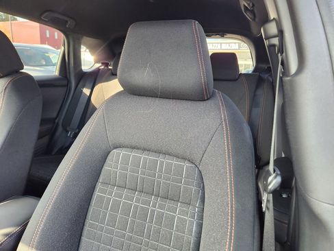 Certified 2025 Honda HR-V Sport image 11