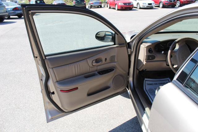 Used 2003 Buick Century Custom w/ Preferred Equipment Group 1SL FWD image 10