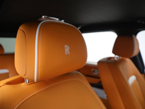 Certified 2022 Rolls-Royce Cullinan Black Badge AWD/4WD image 22