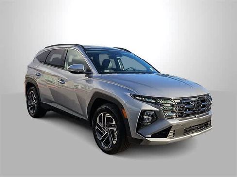 Certified 2026 Hyundai Tucson Limited image 2