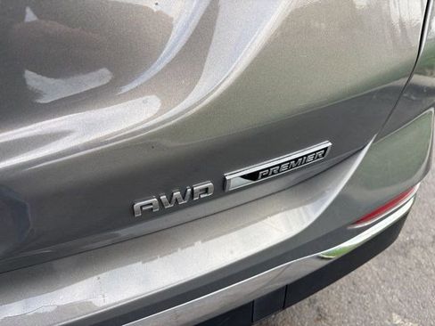 Used 2018 Chevrolet Equinox Premier image 52