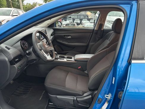 Used 2025 Nissan Sentra SV FWD image 25