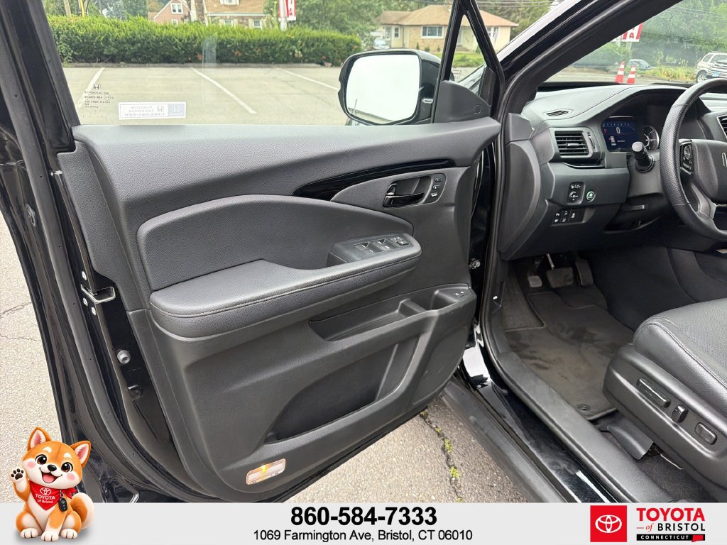 Used 2023 Honda Passport Elite image 14