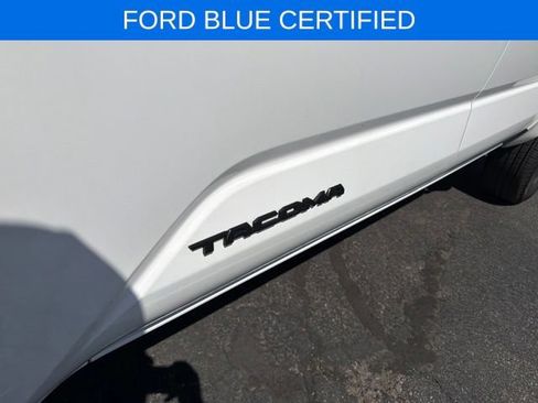 Used 2024 Toyota Tacoma TRD Sport AWD/4WD image 23