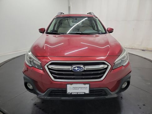 Used 2018 Subaru Outback 2.5i Limited image 2