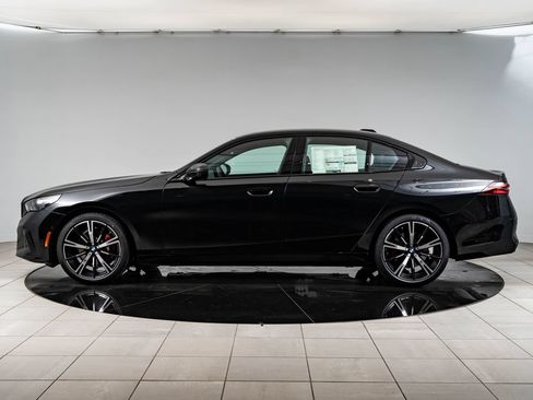 New 2027 BMW 530i xDrive w/ M Sport Package AWD/4WD image 5
