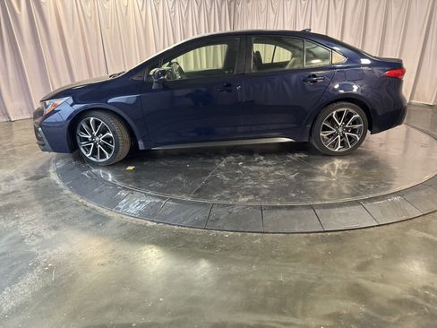 Used 2020 Toyota Corolla XSE image 8