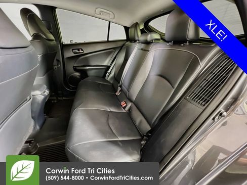 Used 2021 Toyota Prius Prime XLE FWD image 28