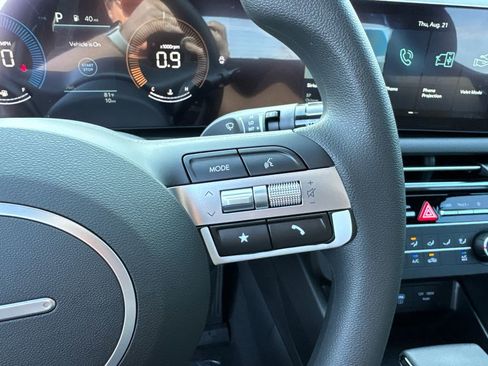 New 2026 Hyundai Santa Cruz SE FWD image 16