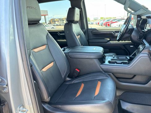Used 2024 GMC Sierra 2500 AT4 w/ AT4 Premium Plus Package AWD/4WD image 18