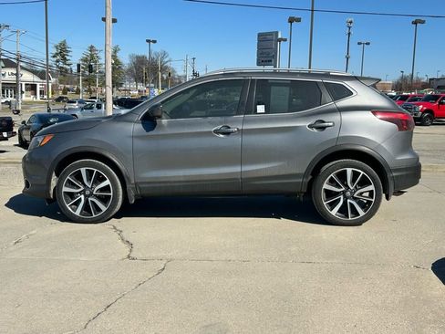 Used 2017 Nissan Rogue Sport SL w/ SL Premium Package image 10