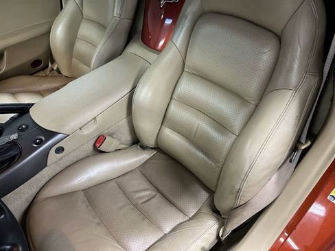 Used 2006 Chevrolet Corvette Convertible w/ Preferred Equipment Group RWD image 17