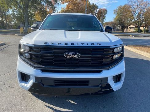 New 2025 Ford Expedition Platinum w/ Stealth Performance Package image 2