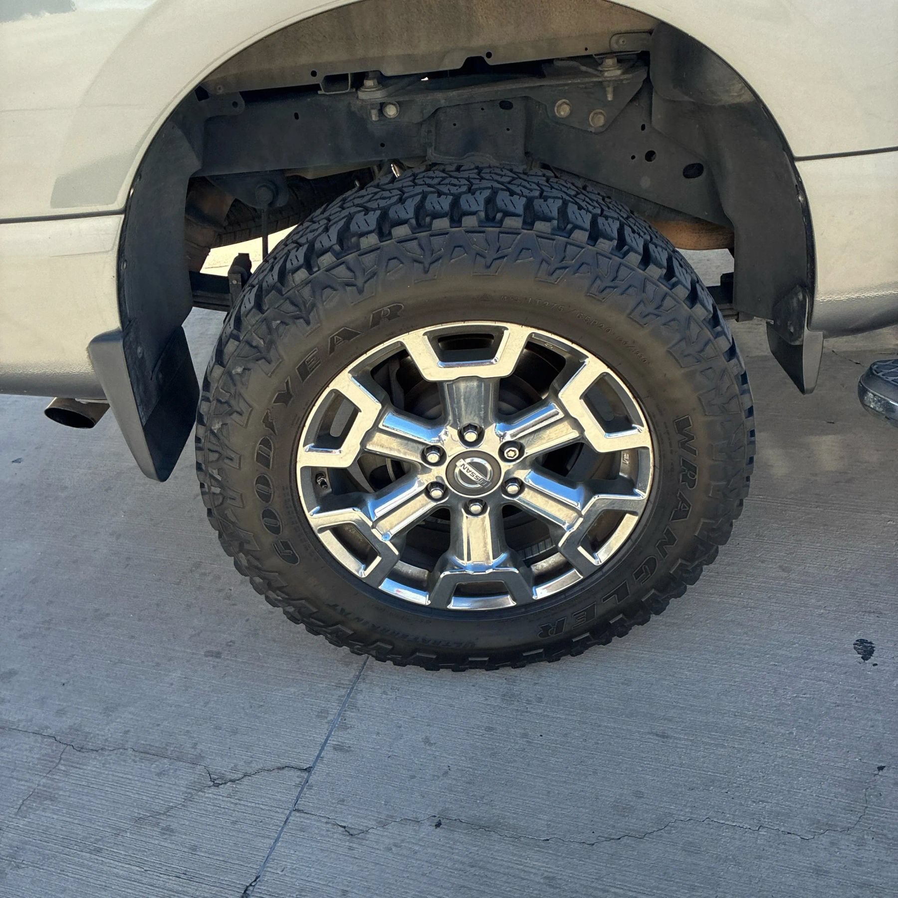 Used 2018 Nissan Titan SL w/ Texas Titan Edition AWD/4WD image 16
