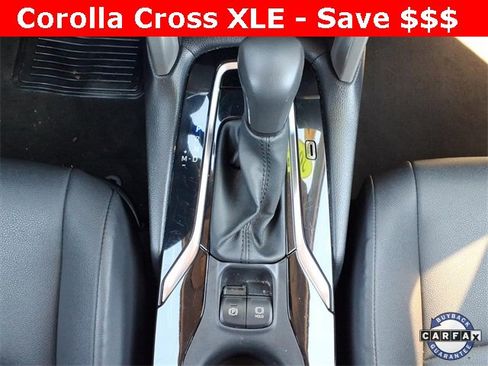 Used 2024 Toyota Corolla Cross XLE image 29