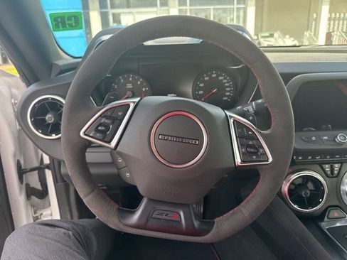 Used 2018 Chevrolet Camaro ZL1 image 11