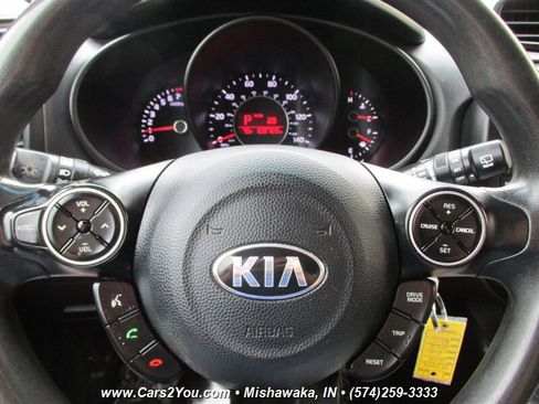 Used 2019 Kia Soul + image 19