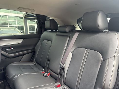 Used 2025 MAZDA CX-90 3.3 Turbo w/ Preferred Package image 11