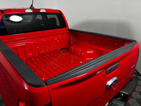 Used 2020 Ford Ranger XLT w/ FX4 Off-Road Package image 23