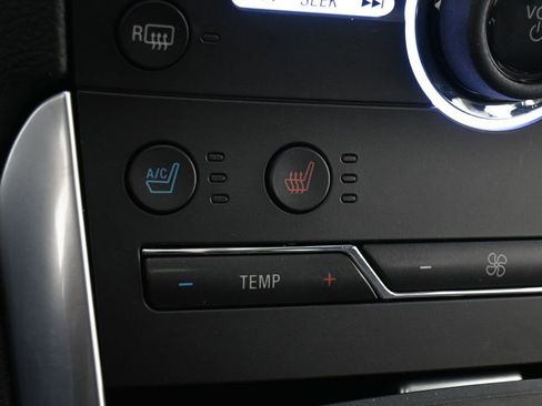 Used 2016 Ford Edge Titanium w/ Equipment Group 301A image 18