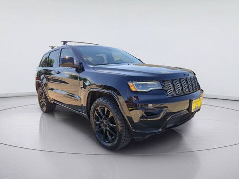 Used 2016 Jeep Grand Cherokee Laredo w/ Quick Order Package 23E RWD image 7