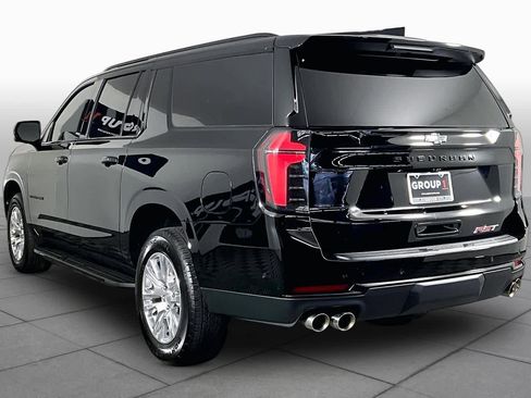 Used 2026 Chevrolet Suburban RST w/ Comfort Package AWD/4WD image 12