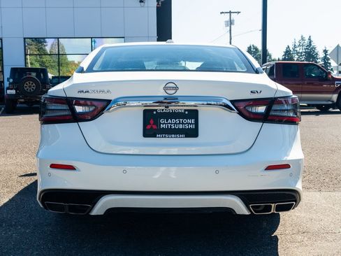 Used 2023 Nissan Maxima SV w/ Floor Mat Group image 5