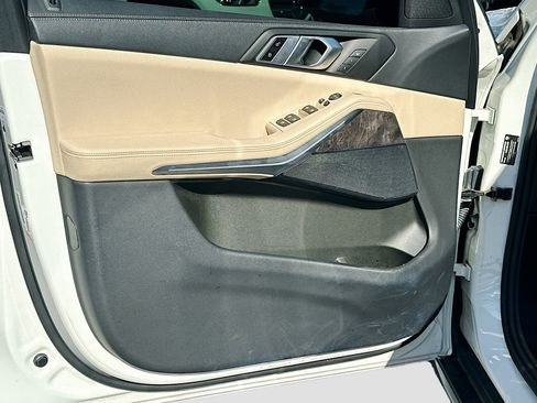 Used 2021 BMW X5 sDrive40i image 22