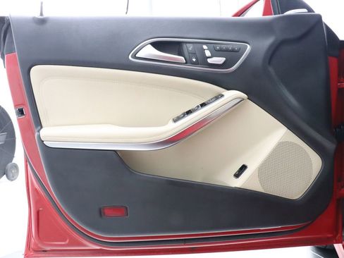 Used 2017 Mercedes-Benz CLA 250 image 36