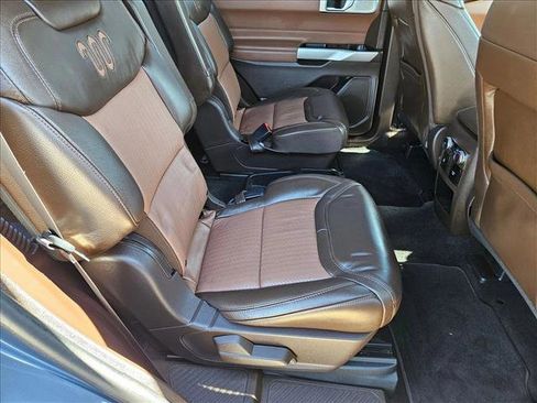 Used 2021 Ford Explorer King Ranch w/ Premium Technology Package image 22