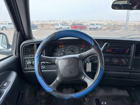 Used 2001 Chevrolet Silverado 1500 4x4 Extended Cab w/ Firm Ride Suspension Pkg image 13