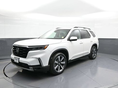 Certified 2024 Honda Pilot Elite image 1