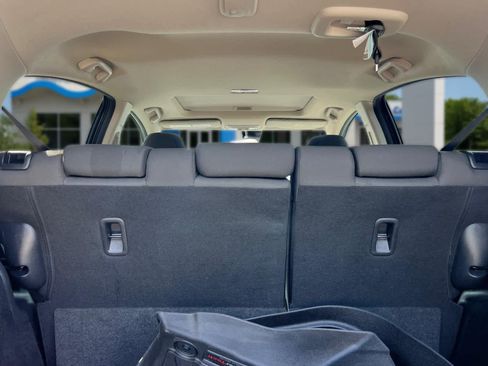 Used 2022 Honda HR-V EX image 35