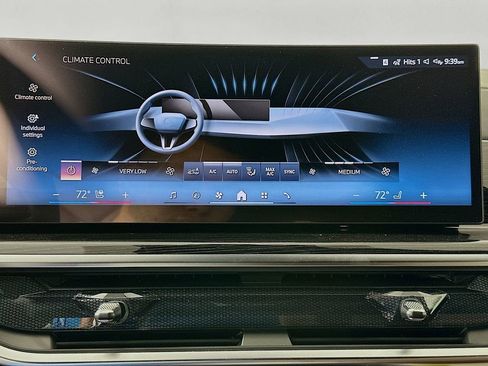 New 2026 BMW X6 xDrive40i image 14