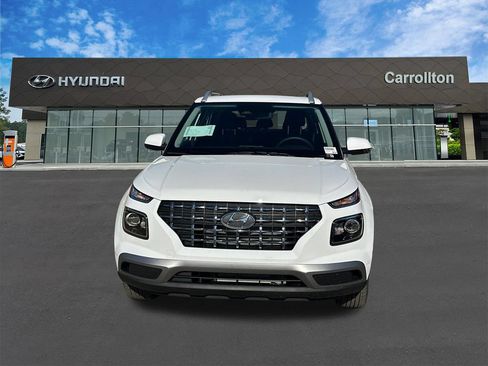 New 2026 Hyundai Venue SEL FWD image 2